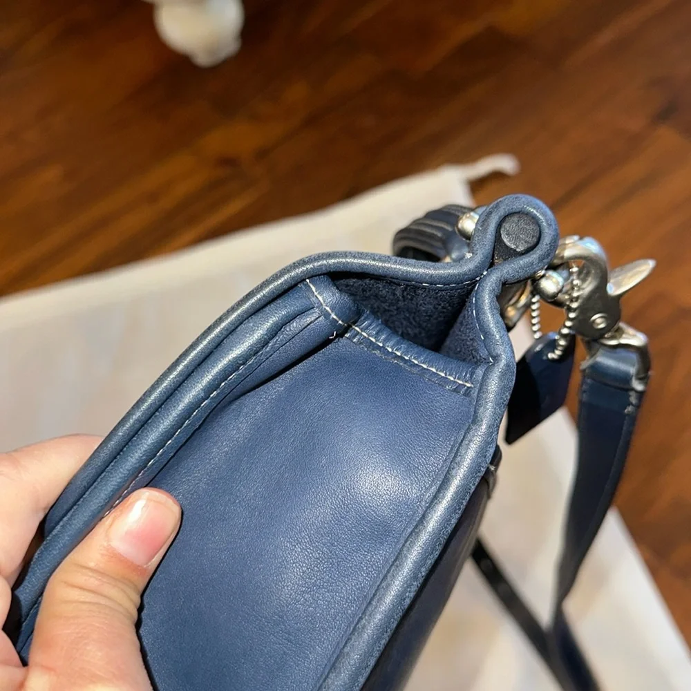 Coach VTG 9927 Willis Navy Blue Leather Crossbody Shoulder Bag - Picture 7 of 16